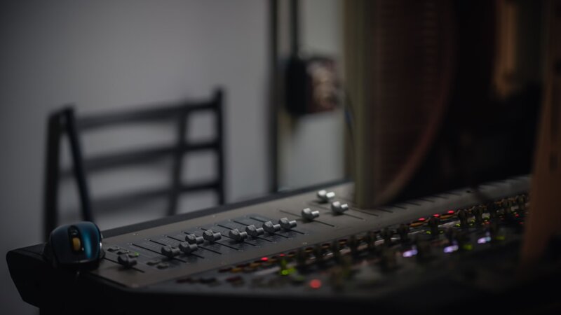 Audio Engineer — Crossing Hurdles