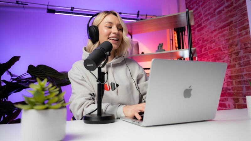 SFABC General Meeting – Steven Warnek, Podcast / TV Script Writer – Zoom Feed