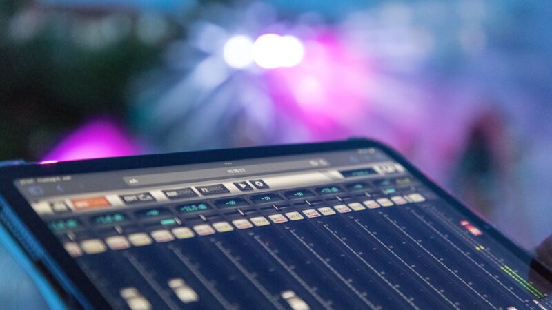Audio Snapshots with Elizabeth Friend and Marc Maximov