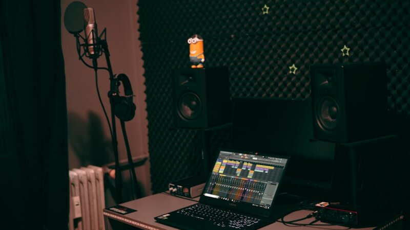 Audio & Video Editor — The Axis