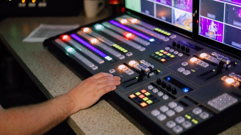 Board Operator/Producer – iHeartMedia