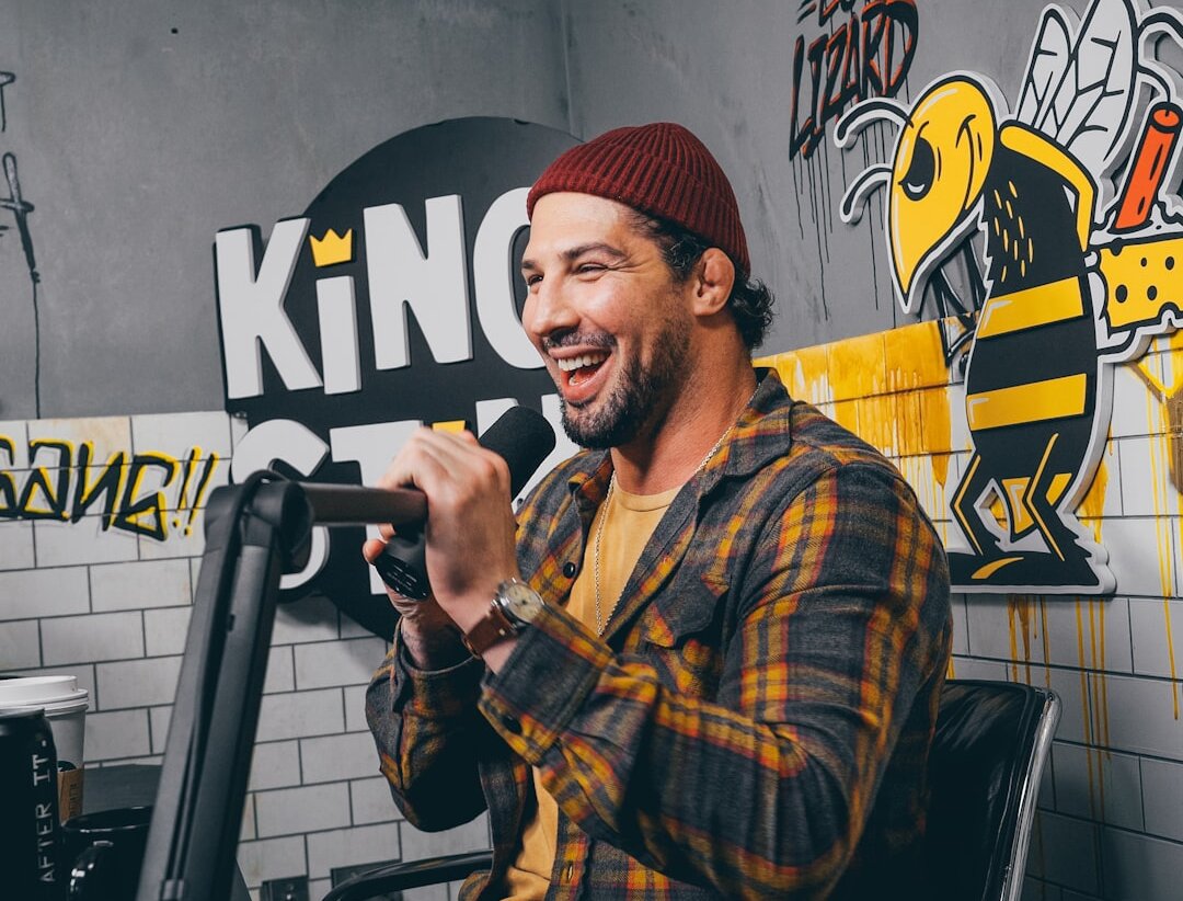 Genre-Bending Podcast ‘Everybody Knows But Me’ Launches This Week