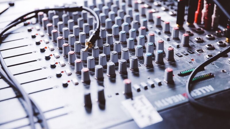 Assistant Audio Engineer — WhatSub Pro / ZOO Digital