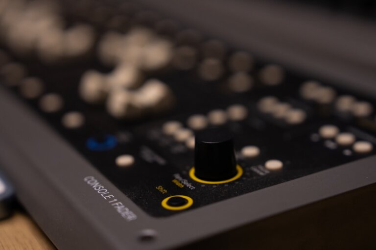 Audio Engineer — The Recording Club by Tiny Room Studios