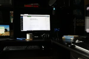 The Faceless Video Studio: $22,500 MRR From True Crime’s Backlog — Startup Heist