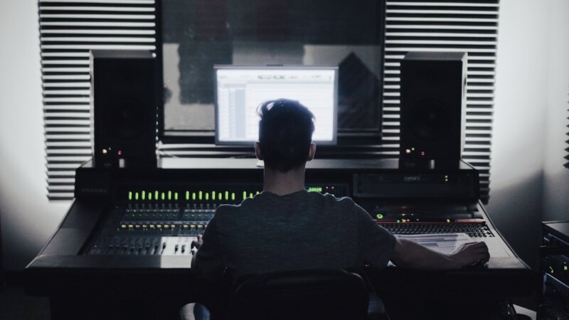 Video Producer — Dear Media