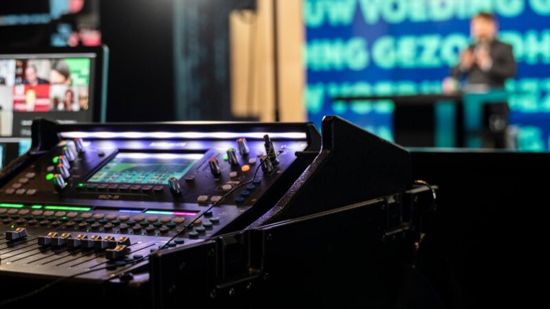Podcasters Urged to Harness Press Releases for Audience Growth and SEO Benefits