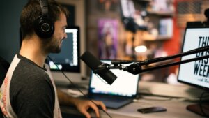 Videographer & Content Editor, Personal Brand – Hyprwork