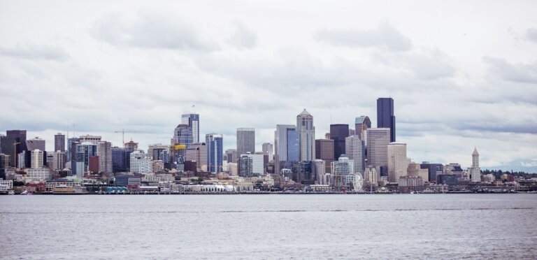 City Cast Seattle – Host, Podcast & Social