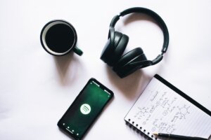 Creator Operations Specialist — AppLovin