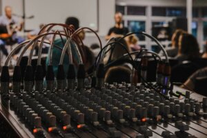 Podcast Studio Producer — Kinly