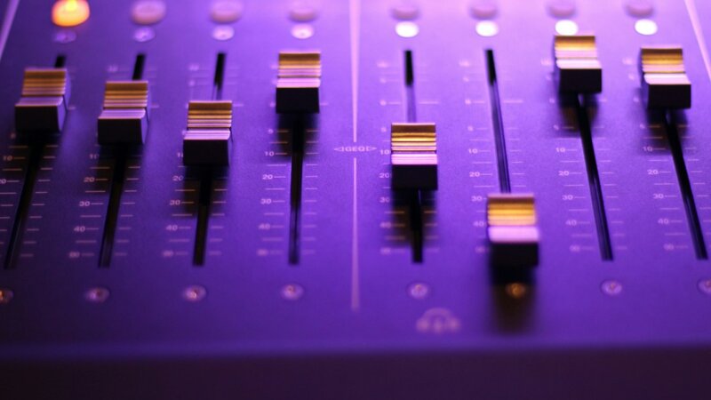 Studio Engineer — HYBE AMERICAS