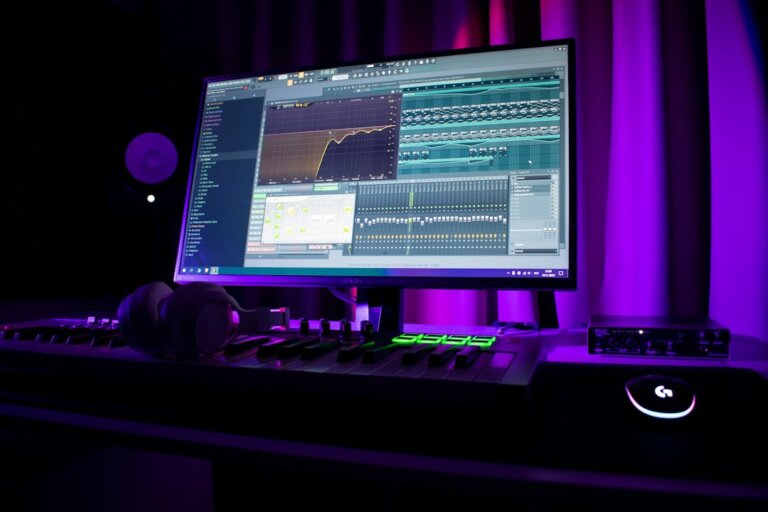 Podcast Editing Internship — ElectraCast Media