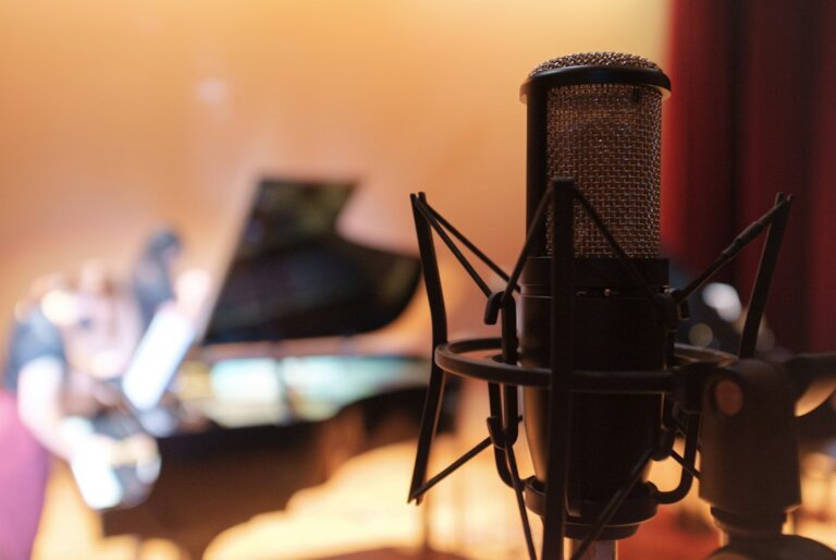 Podcast Producer – The Big Take – NYC – Contract — Bloomberg